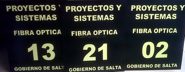 CARTEL DE CHAPA CON GRAFICA EN VINILO - Sagta Ploteo